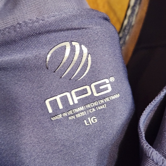 MPG Purple Activewear Top - Picture 1 of 8
